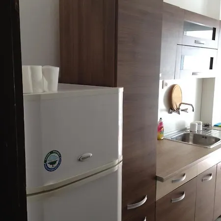 Quarto em Acomodações Particulares Ioulia Peraía